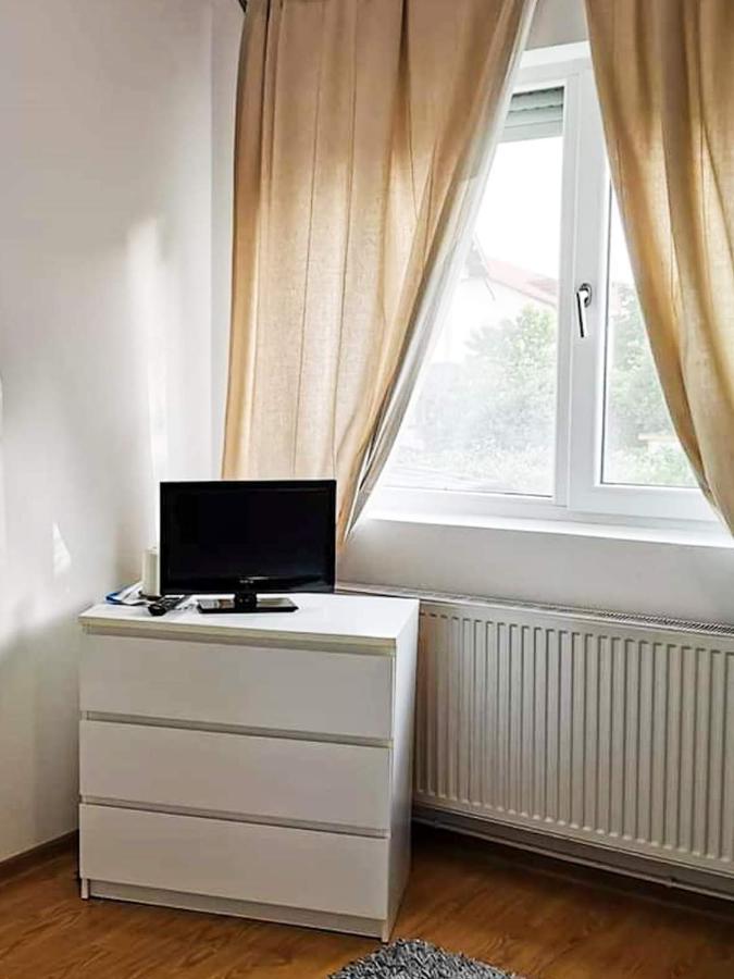Casa File De Poveste Târgu Jiu Eksteriør billede